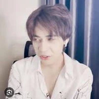 Tg đẹp zai nạnh nùng ít nói