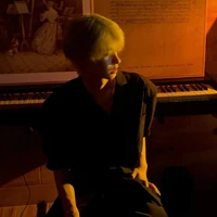 Ren Ravensdale_Hoàng