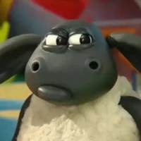 cô bé hay cười