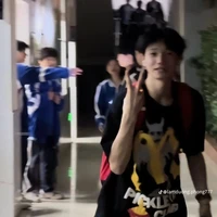 Lã Tư Minh_ bạn thân Hàm