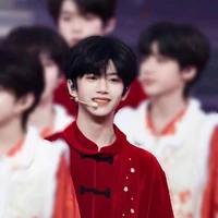 Trương Hàm Thụy_Y