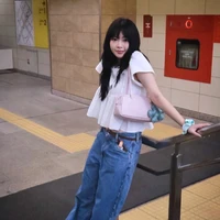 Nguyễn Lê Ngọc Ánh Sáng - Ánh Sáng Aza