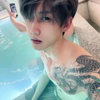 Khương Nữ Minh Quang