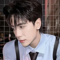 quang hùng