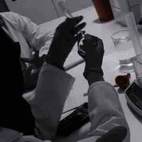 nhà khoa học điên