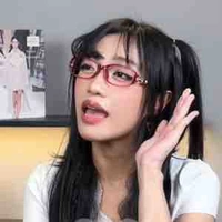 Nguyễn Linh Chi(12 tuổi)