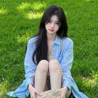 Ánh Tuyết- chị gái Châu Đình 