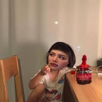 con tác giả mỏ hỗn:)))