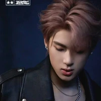 Trương Tuấn Hào ( hắn)