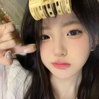 Abbey cute hột me 😘