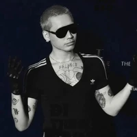 Lê Thượng Long ( Wean Lê )