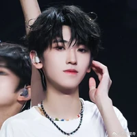 Tả Kỳ Hàm - Anh