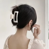 đặng Kim Hoa mẹ huy và nguyệt