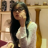 Linh Chi -Cô