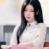 Trần Thảo Linh(cô)