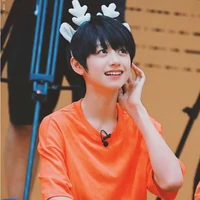 chu chí hâm (8 tuổi)