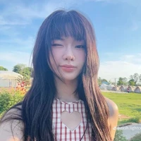 Nguyễn Lê Ngọc Ánh Sáng - Aza