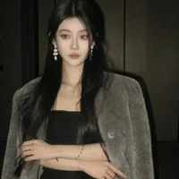 Huỳnh Trần Nhật Hằng(nu9)