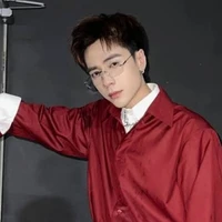 Q. hùng_ phone