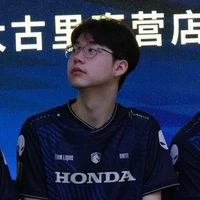 Um Sunghyeon ( Umti)