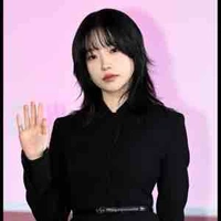 Jo Yuri / Kim Junhee