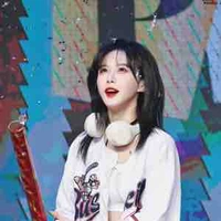 Đoàn Nghệ Tuyền-nàng
