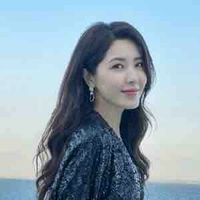 Phan Ánh Tuyết-mẹ nu9