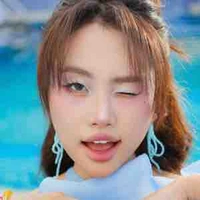 Phương Mỹ Chi- bạn nàng