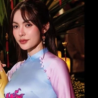 Charlotte Austin (Nàng)