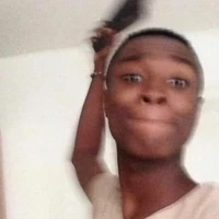 tác giả vừa trốn trại