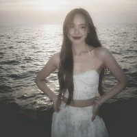 June Wanwimol ( Nàng )