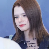 Becky ( người kể )