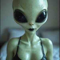 Alien bé3
