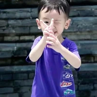 Tả Kì Hàm_em (lúc nhỏ)