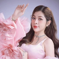 Nguyễn Diệu Linh(bạn thân của vê)