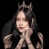 Đăng Thu Trà(bạn thân của vê)