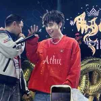 Quang hùng đời thật