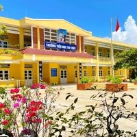 Trường 