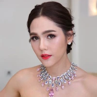 Bà Armstrong