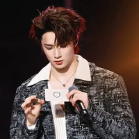 Lưu Diệu Văn-anh