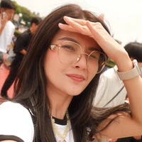 Chị Nook(Chị dâu Y/N)