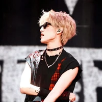 Trương Trạch Vũ ( em )