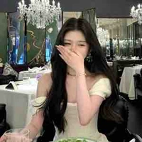 Hạ Vy
