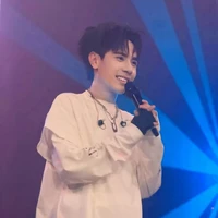 Lê Quang Hùng-NV9