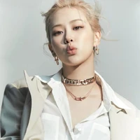 FBI Park Chaeyong ( nàng )