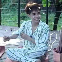 Hùng lúc nhỏ