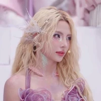 Nguyễn Hiền Mai • Maiquinn⁹⁸