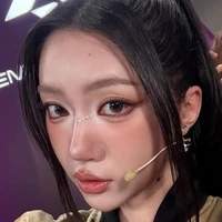 Khương Hoàng Mỹ ( cam)