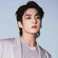 Jeon Jungkook - JK ( Giám định viên )