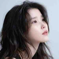 Lee Ji-eun ( IU - Trung tá )